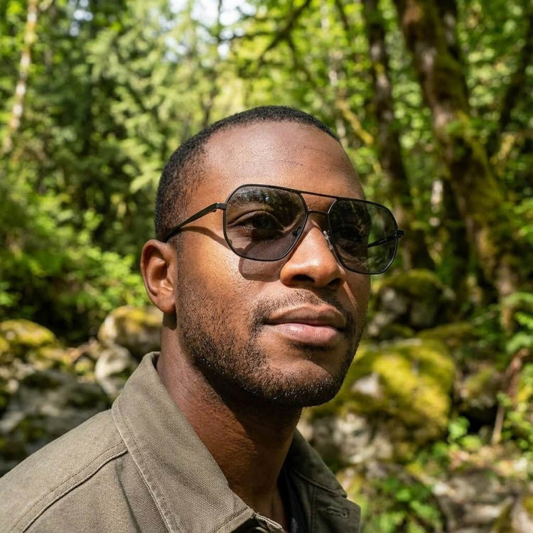 #color_phantom-black